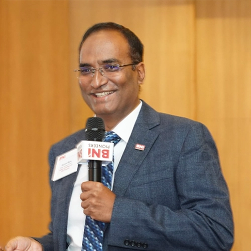 Sales coach Govind Babu delivering a high-energy practical sales training session to Tamil professionals